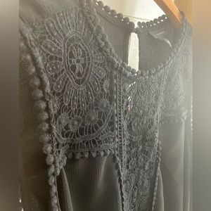 Halogen Lace & Crepe Crochet Yoke Sleeveless Shell Top in Black